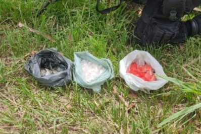 Menores são detidos com drogas em Araruama