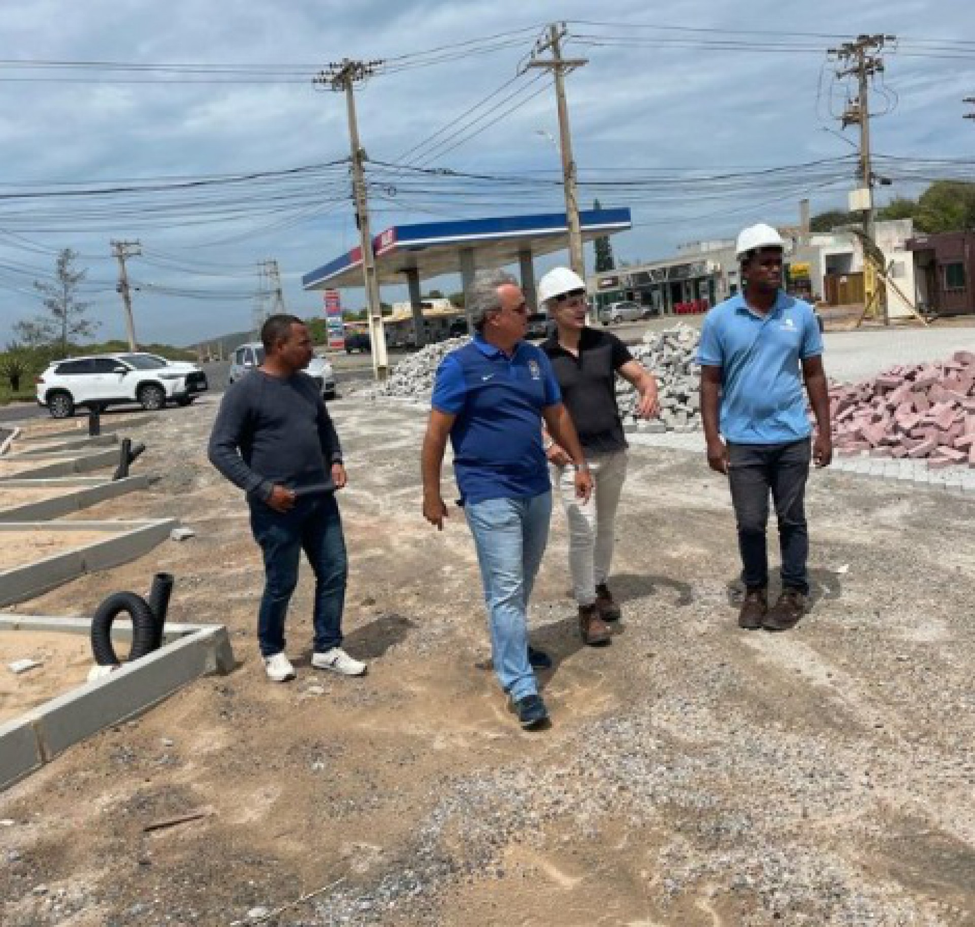 Alexandre vistoria obras na Marina - ASCOM