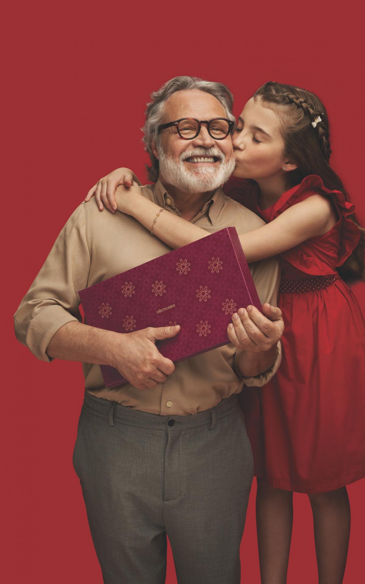 O Botic&aacute;rio resgata lembran&ccedil;as com fragr&acirc;ncias de perfume presente&aacute;vel para o Natal