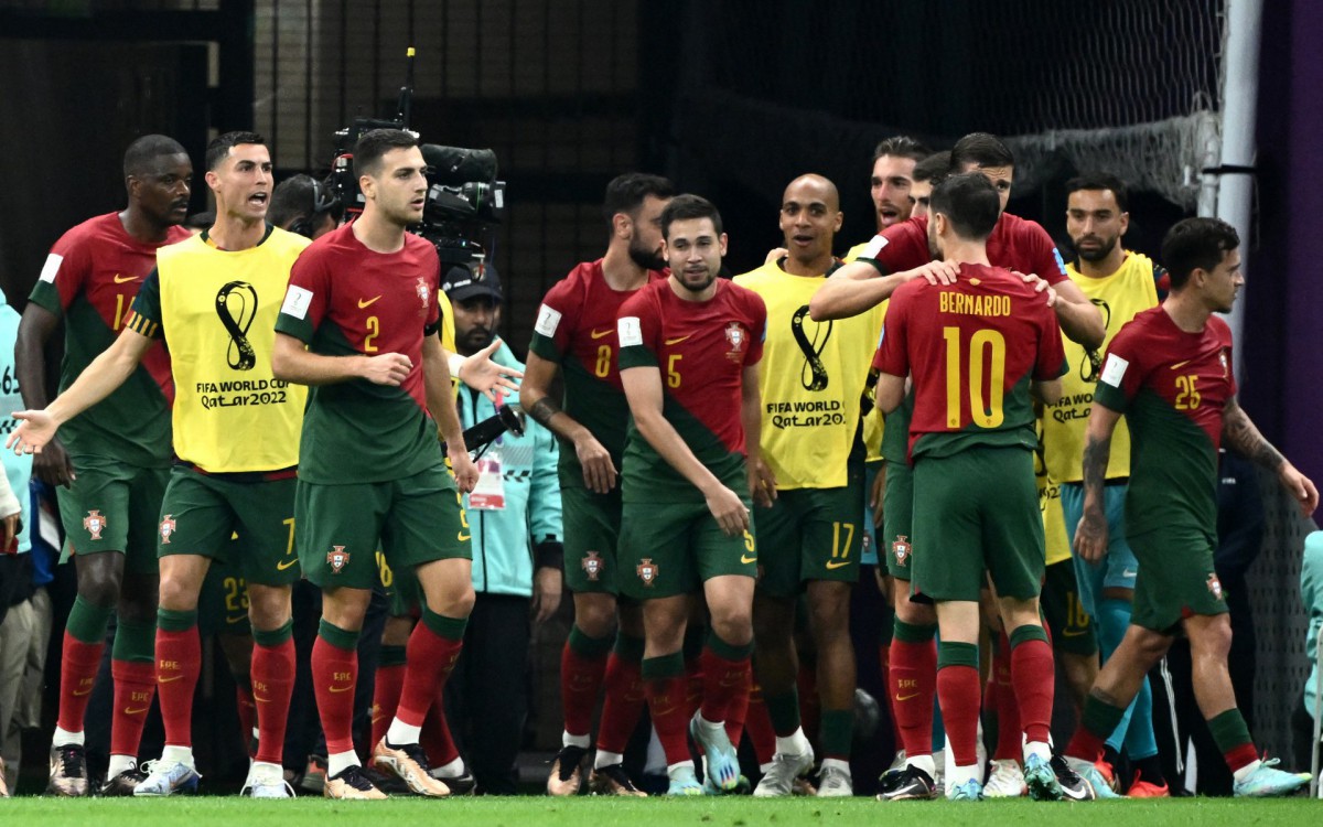 Portugal e Su&iacute;&ccedil;a fizeram duelo pelas oitavas de final da Copa do Mundo