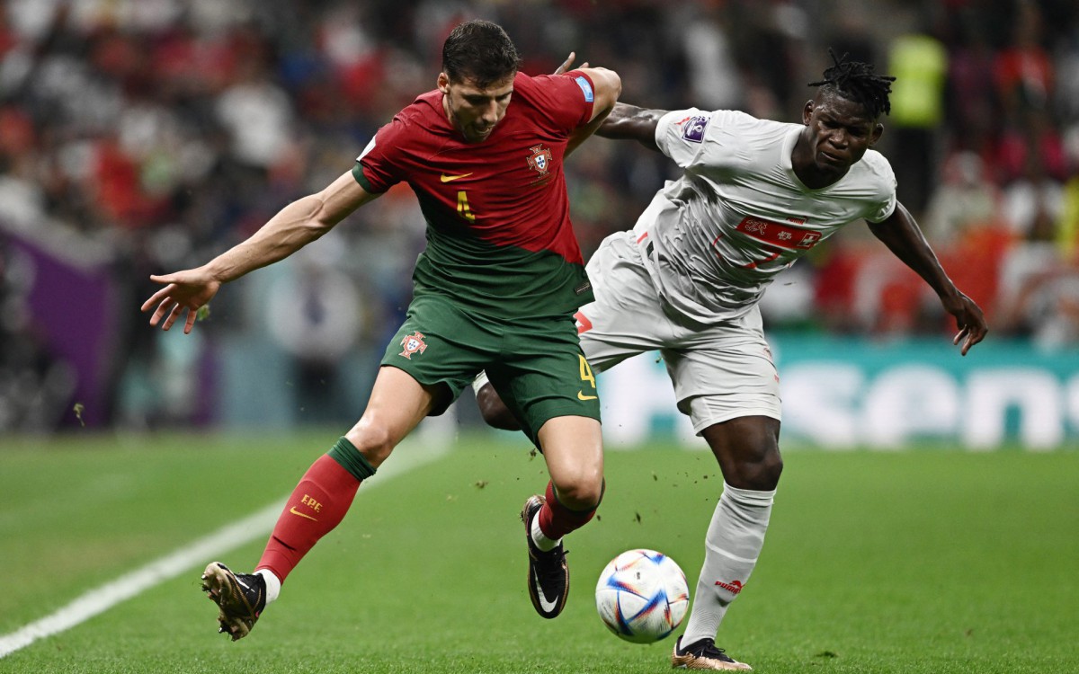 Portugal e Su&iacute;&ccedil;a fizeram duelo pelas oitavas de final da Copa do Mundo