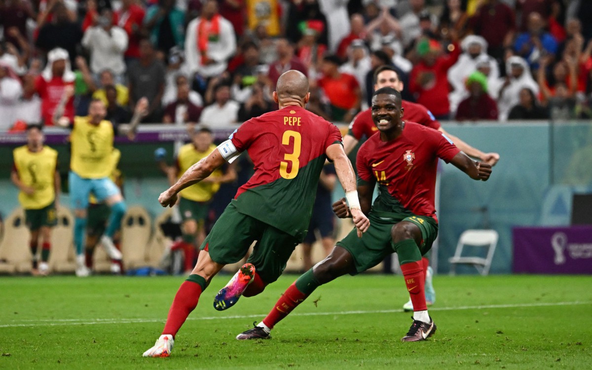 Portugal e Su&iacute;&ccedil;a fizeram duelo pelas oitavas de final da Copa do Mundo