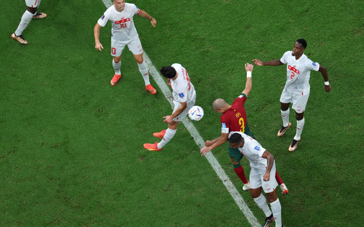 Portugal e Su&iacute;&ccedil;a fizeram duelo pelas oitavas de final da Copa do Mundo