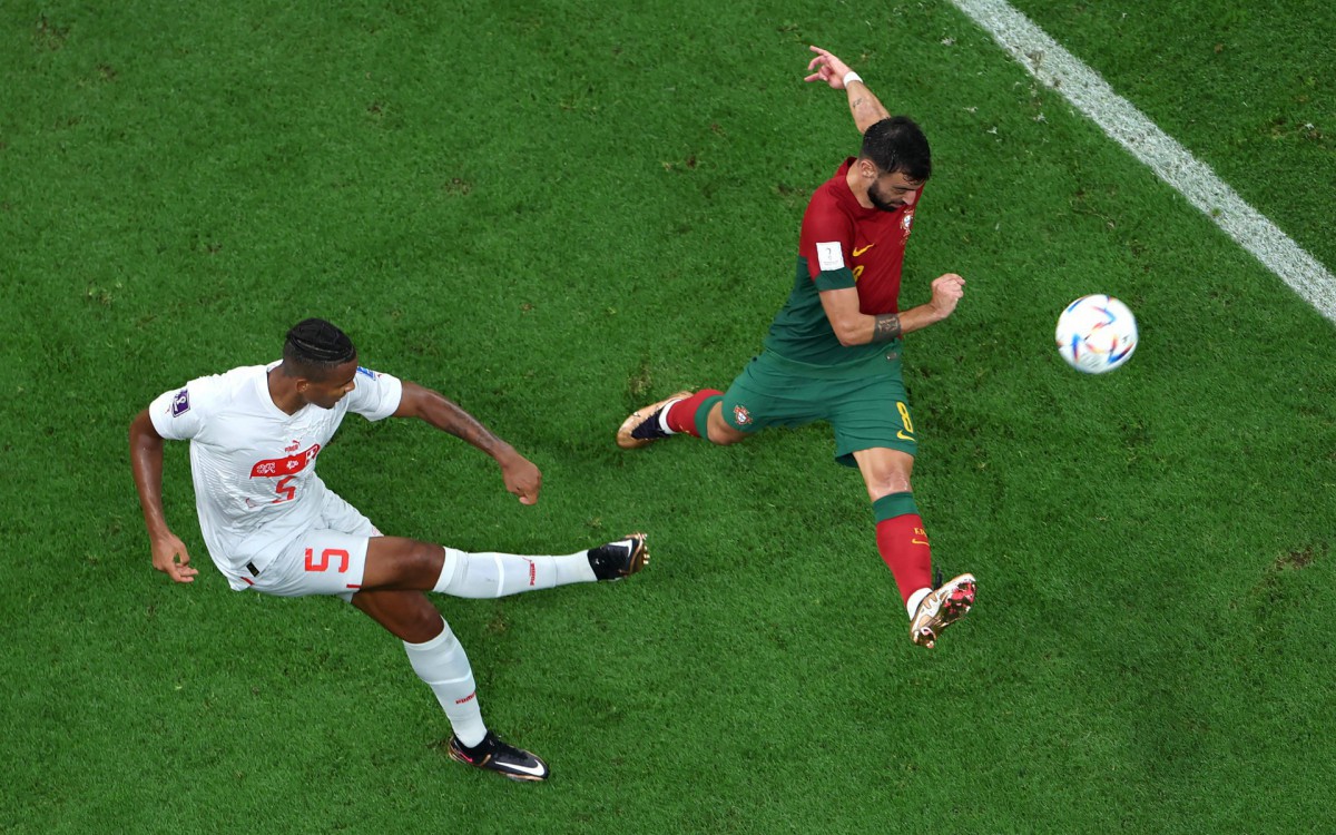 Portugal e Su&iacute;&ccedil;a fizeram duelo pelas oitavas de final da Copa do Mundo