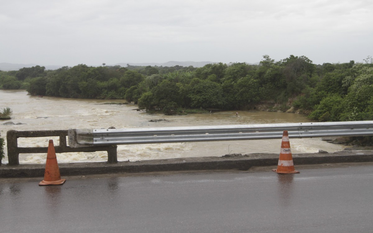 Rio Guandu, que corta a Baixada Fluminense: local usado para o desaparecimento de corpos
