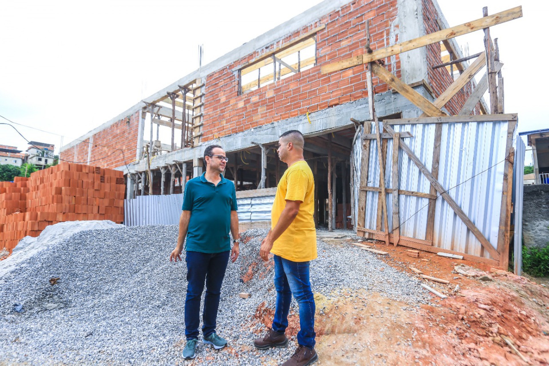 As novas creches visitadas vão acolher cerca de 800 alunos, em dois turnos, com espaços amplos nas salas de aula e refeitórios, além de sanitários e pias adequadas para as crianças - Rafael Barreto / PMBR