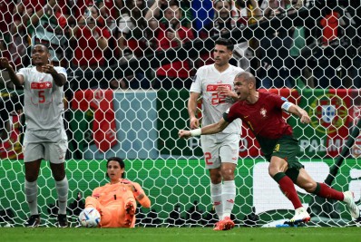 Pepe se torna o jogador mais velho a marcar em mata-mata de Copa do Mundo