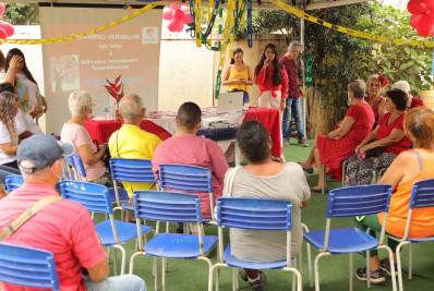 Casa da Terceira Idade recebe palestra sobre o ‘Dezembro Vermelho’
