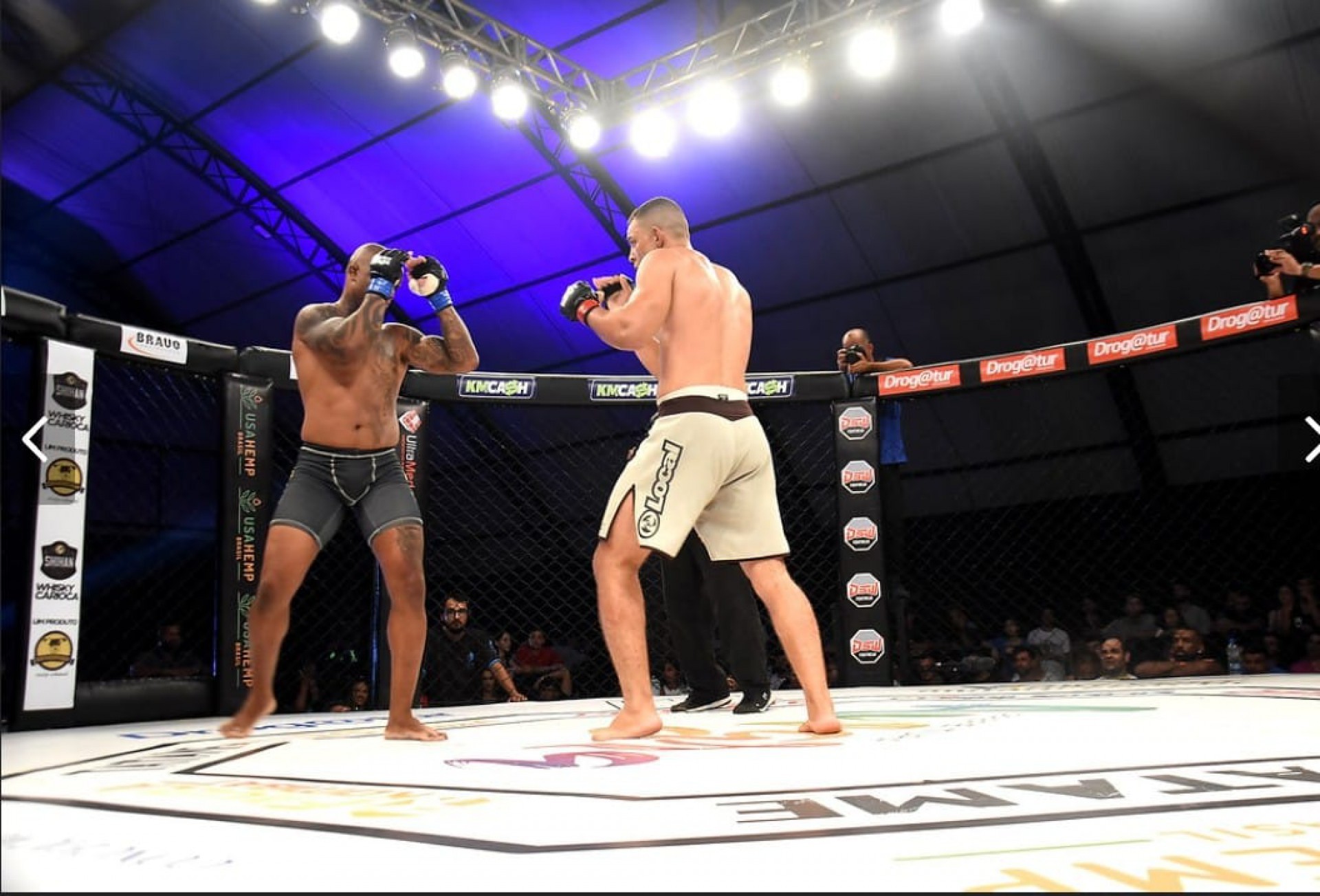 The Conqueror X Favela Kombat, luta mais esperada valendo o t&iacute;tulo. - Divulga&ccedil;&atilde;o/PMAR