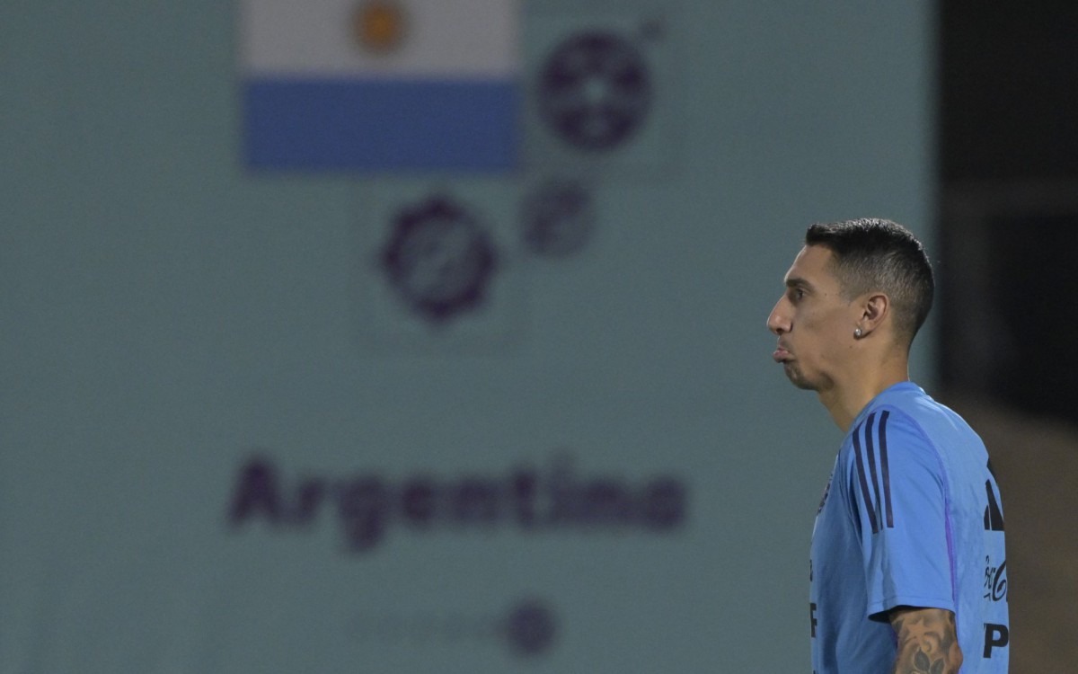 Di María retornou aos treinamentos e pode ser titular contra a Holanda - Juan Mabromata/AFP