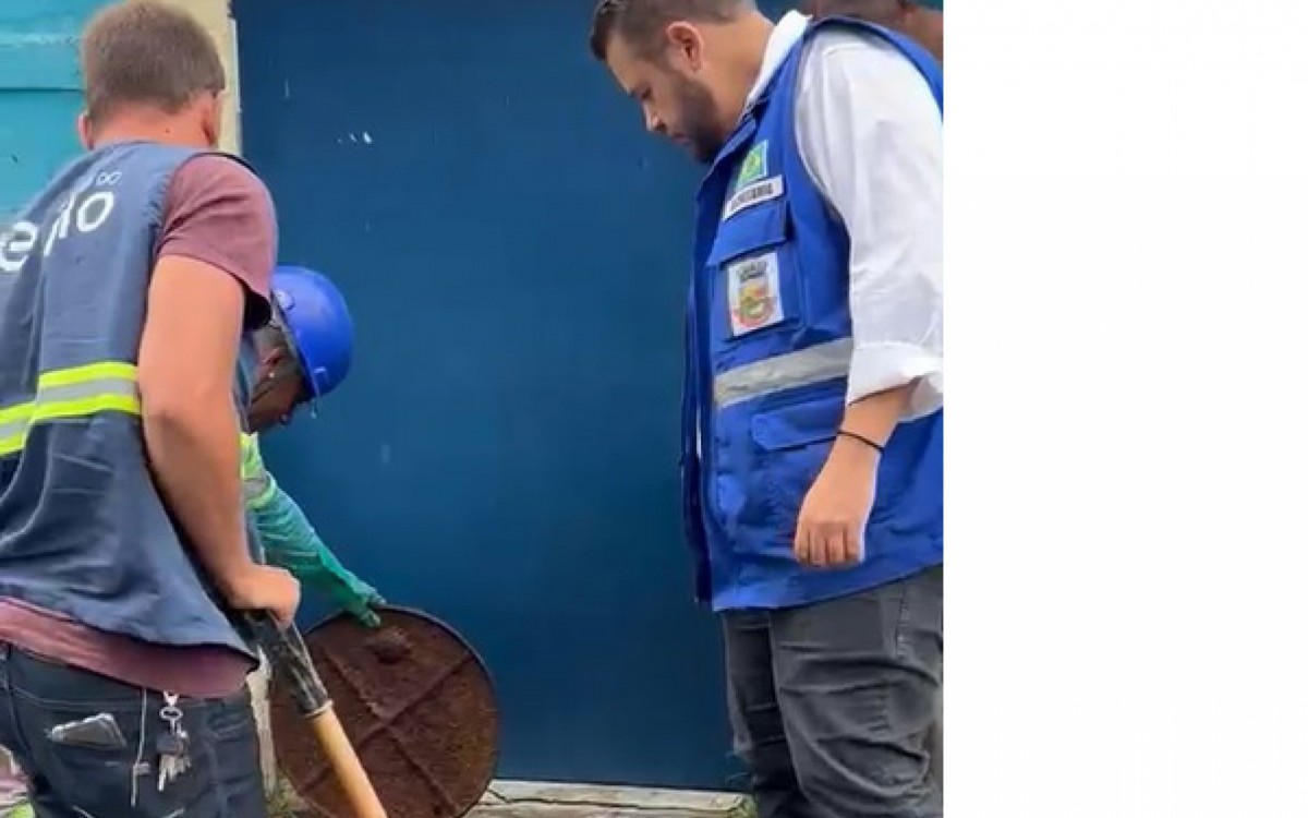 Segundo o secret&aacute;rio de Servi&ccedil;os P&uacute;blicos, Rodrigo Neca (D), a a&ccedil;&atilde;o ser&aacute; importante para prevenir o munic&iacute;pio das enchentes ocasionadas pelas chuvas de ver&atilde;o