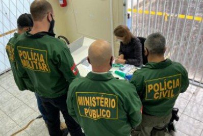 Operação do Gaeco prende três prefeitos em Santa Catarina