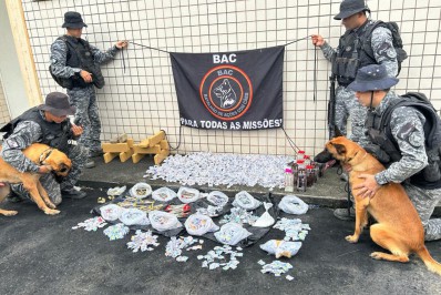 PM encontra esconderijo de drogas durante operação na Zona Norte