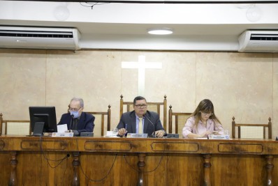 Vereadores aprovam projetos de lei e encaminham indicações ao Executivo