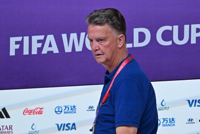 Van Gaal vê Holanda preparada para vencer pressão de argentinos e aborda Brasil: 'São sempre favoritos'