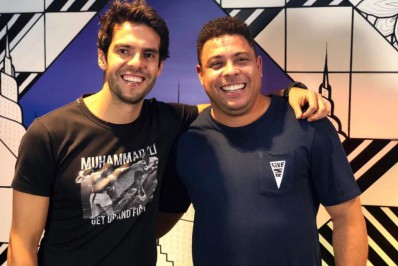 Ronaldo brinca após ser chamado de 'gordo' por Kaká: 'Inglês dele não estava grandes coisas'