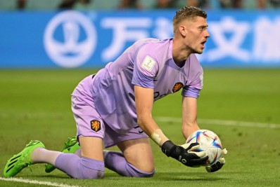 Da reserva à Copa do Mundo em um ano, goleiro da Holanda tenta parar Messi