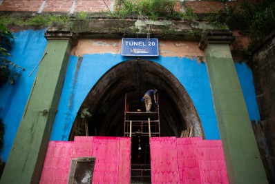 Túnel 20, no bairro Água Limpa, recebe obra para melhorar drenagem