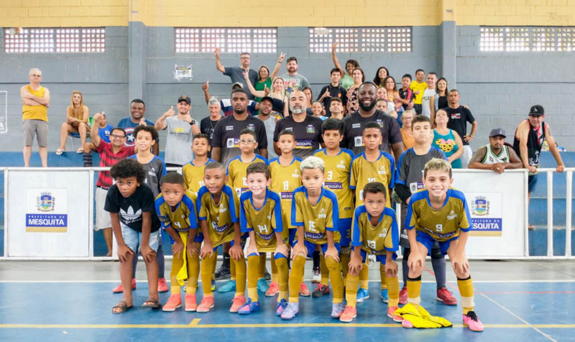 A categoria sub-9 de futsal garantiu a classificação para a final do Campeonato Carioca de Futsal - TIAGO FERRAZ E RODOLPHO LUCENA
