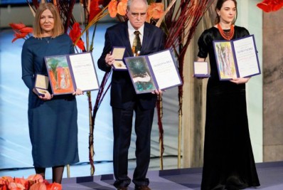 Ganhadores do Nobel da Paz condenam Guerra 'insensata' de Putin