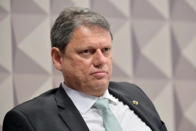 Após negar ser 'bolsonarista raiz', Tarcísio declara eterna gratidão a Bolsonaro