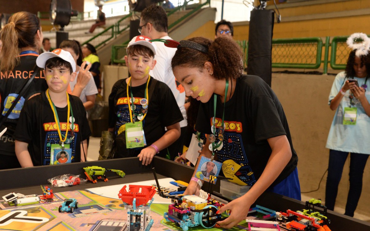 Torneio SESI de Rob&oacute;tica premia equipes e classifica seis times para etapa nacional - Divulga&ccedil;&atilde;o