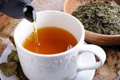 Detox: o poder dos chás e ervas para perder peso