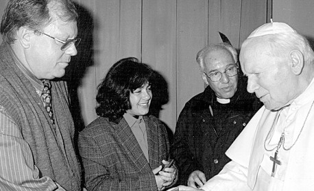 Padre Jonas encontrou-se com o Papa Jo&atilde;o Paulo II em 2022 - Divulga&ccedil;&atilde;o: Can&ccedil;&atilde;o Nova