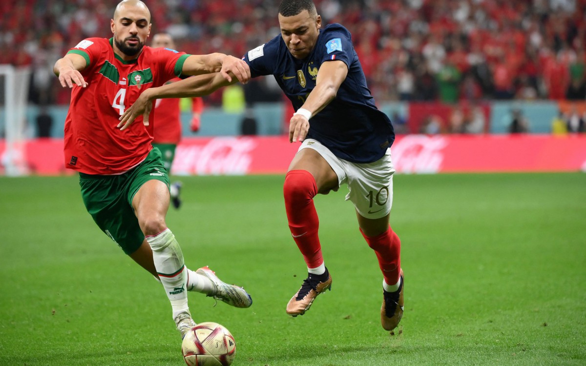 Mbapp&Atilde;&copy;, da Fran&Atilde;&sect;a, aposta corrida com Amrabat, de Marrocos