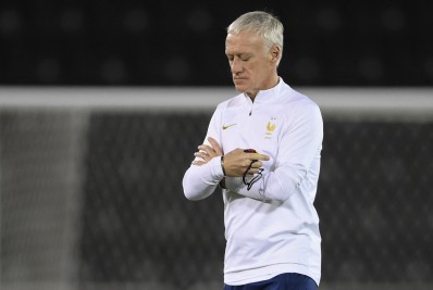 Gripe de jogadores da França na reta final da Copa preocupa Didier Deschamps