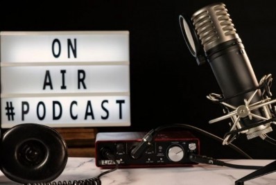 Universidade recebe inscrições em curso gratuito de podcast para jovens de comunidades