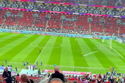 Galvão Bueno elogia a mulher: 'Musa da Copa'