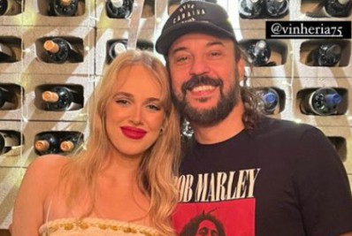 Namorada de Gabriel O Pensador completa 22 anos e se declara: 'Te amo'