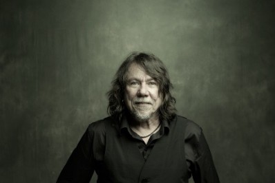 Alceu Valença e Lenine vão cantar de graça na cidade no fim de semana