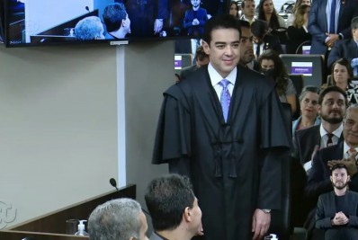 Bruno Dantas toma posse como novo presidente do TCU