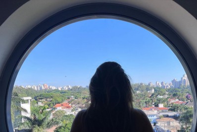 Preta Gil posa só de calcinha e inspira fãs: 'Quem sabe um dia eu me sinta livre assim'