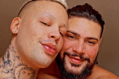 Gloria Groove publica clique raro ao lado do namorado e se declara: 'Te amo'