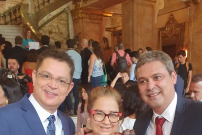 Cortesia dá o tom da cerimônia de diplomação dos eleitos no Municipal