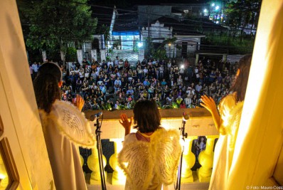 Cantata de Natal no prédio histórico da educação emociona público