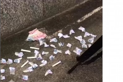 PM prende dupla com sacola de drogas em Nilópolis