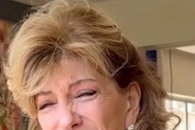 Após morte do marido, Silvia Poppovic chora ao falar sobre luto: 'Tobogã de emoções'