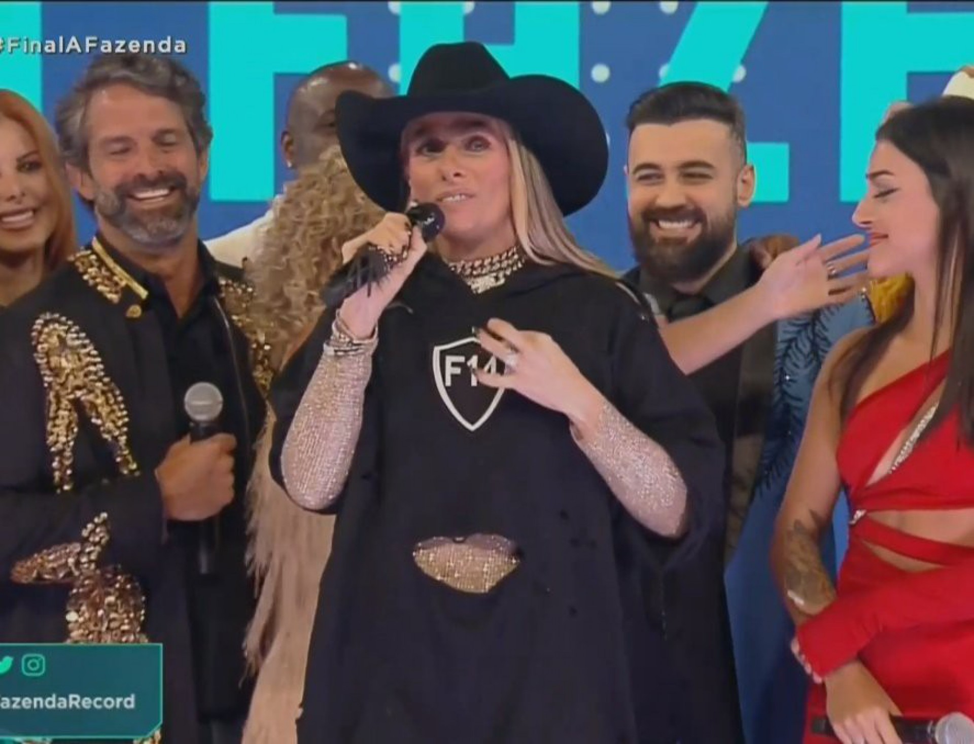 Adriane Galisteu confirma nova temporada de 'A Fazenda': 'E ela vem brilhando' - Reprodução