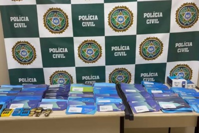 Homem é preso em flagrante com 560 cartões de crédito desviados da Caixa