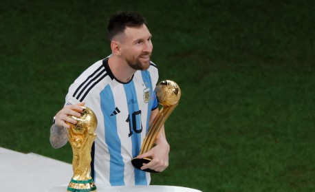 Argentina leva R$ 200 milhões por título da Copa; veja quanto outras  seleções receberam - RIC Mais