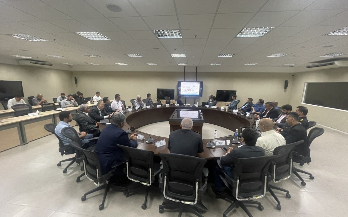 Oitava reuni&atilde;o com concession&aacute;rias de servi&ccedil;os p&uacute;blicos e empresas de telefonia aconteceu no CICC da Pol&iacute;cia Militar