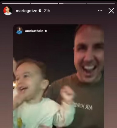 Mario Götze ao lado do filho - Foto: Reprodução/Instagram @mariogotze