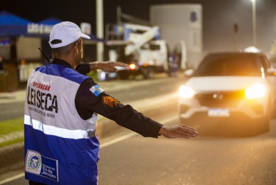 Operação Lei Seca flagra mais de 300 motoristas embriagados