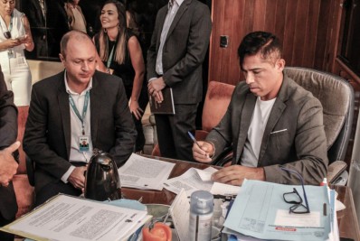 Prefeito de Barra do Piraí assina convênio com a UNIFAA