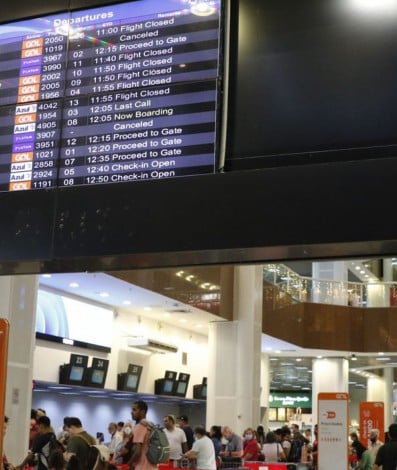 No Rio, foram 17 voos atrasados e dez cancelados