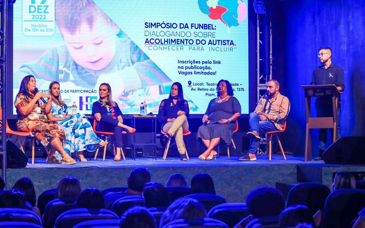 O Simpósio realizou ainda uma roda de conversa para debater os cuidados da pessoa com TEA